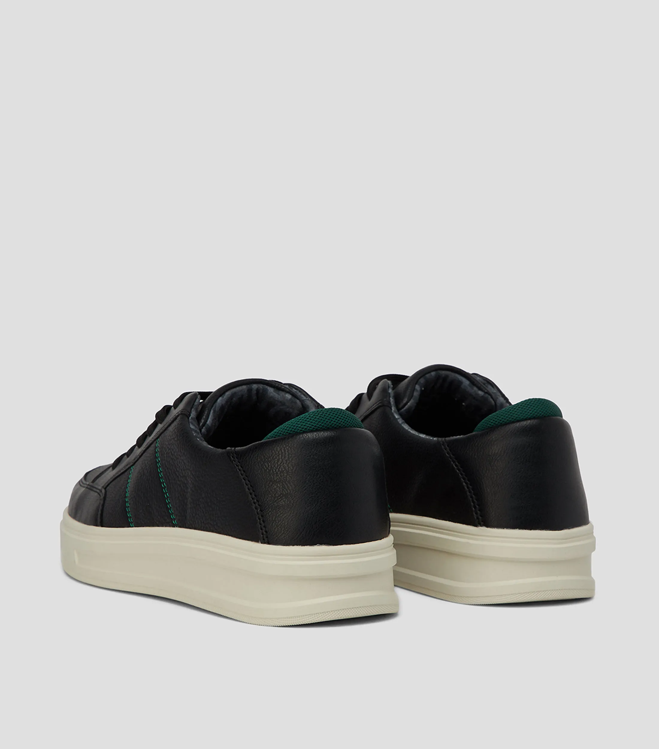 ALDO TENIS MIDCOURT WEARABILITY  PILLOW WALK CON PESPUNTES DECORATIVOS HOMBRE