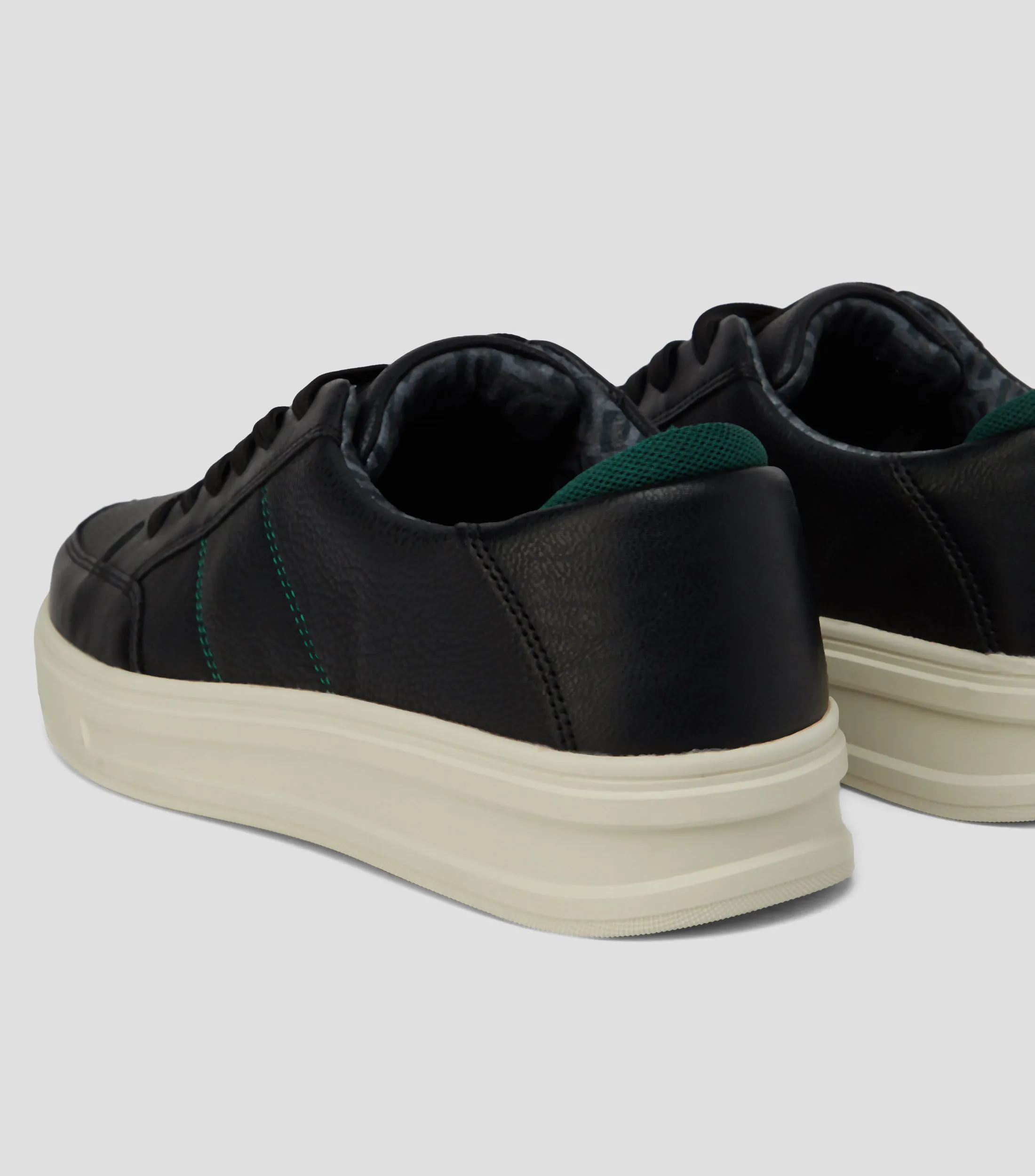 ALDO TENIS MIDCOURT WEARABILITY  PILLOW WALK CON PESPUNTES DECORATIVOS HOMBRE