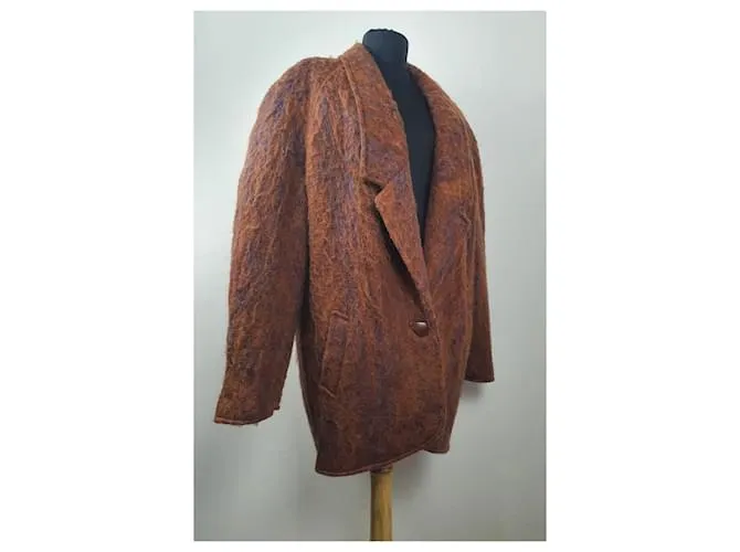 Autre Marque Abrigos, Ropa de calle Castaño 