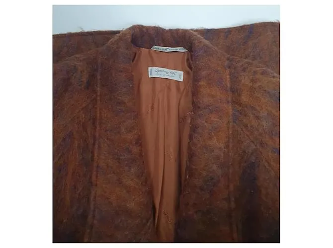 Autre Marque Abrigos, Ropa de calle Castaño 