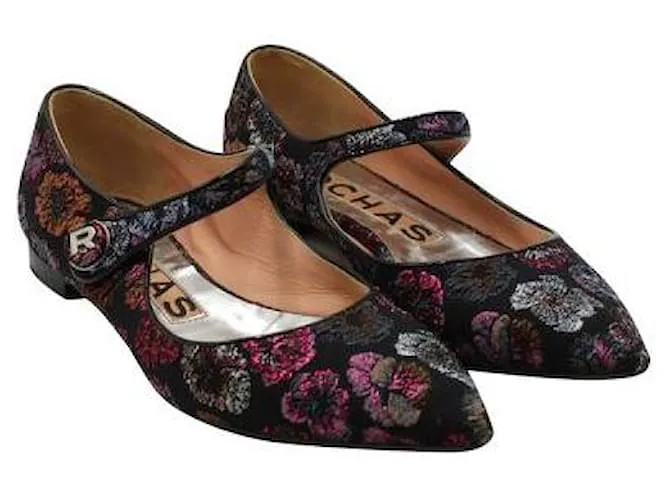 Autre Marque Merceditas Rochas en Negro con Flores Bordadas Metálico 