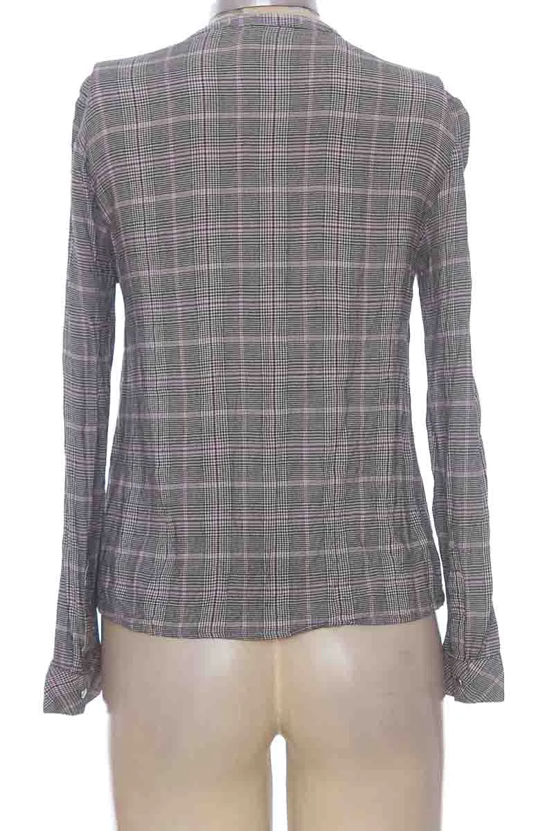 BLUSA COLOR GRIS  STRADIVARIUS