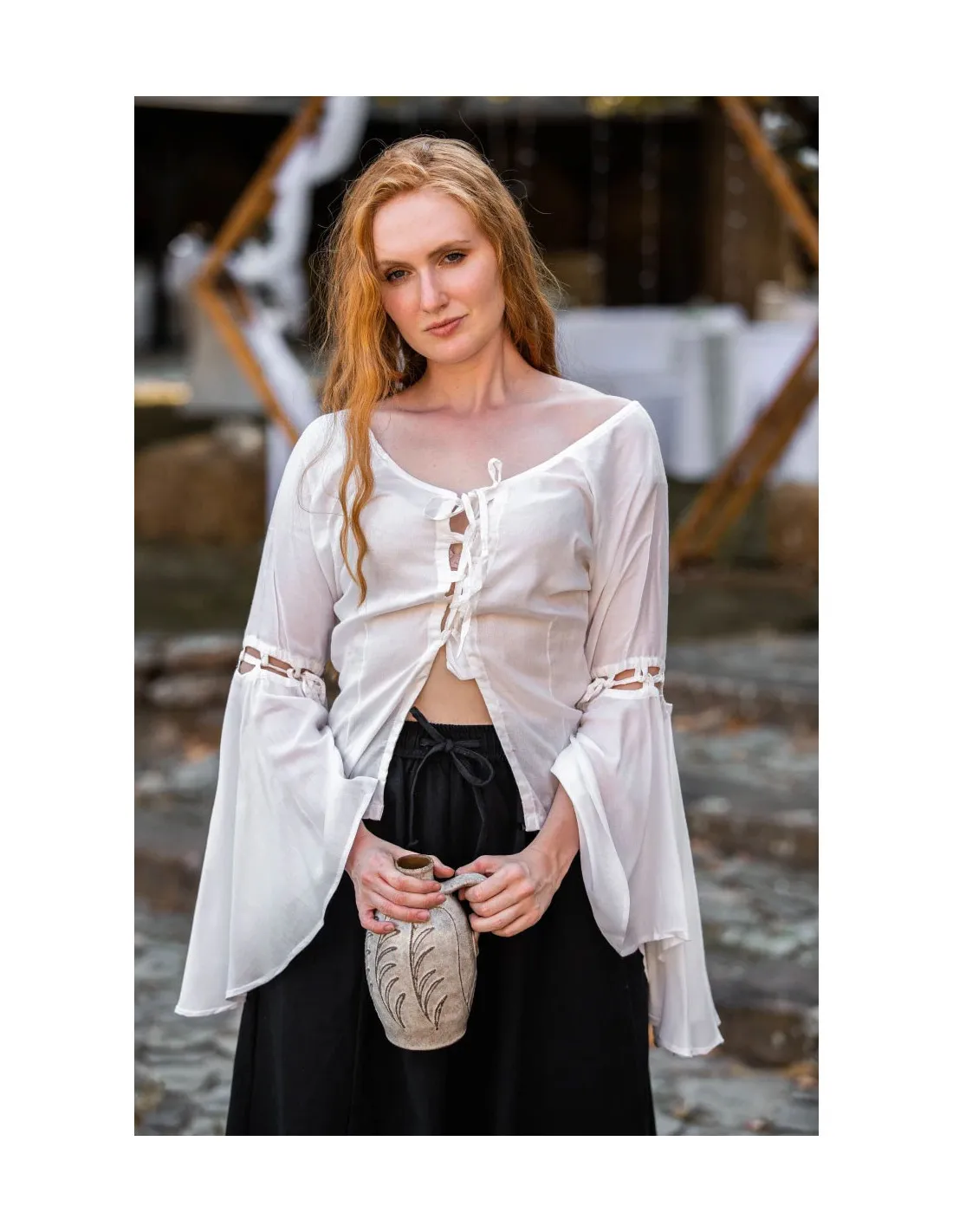 Blusa medieval de bruja modelo Carmen, color blanco