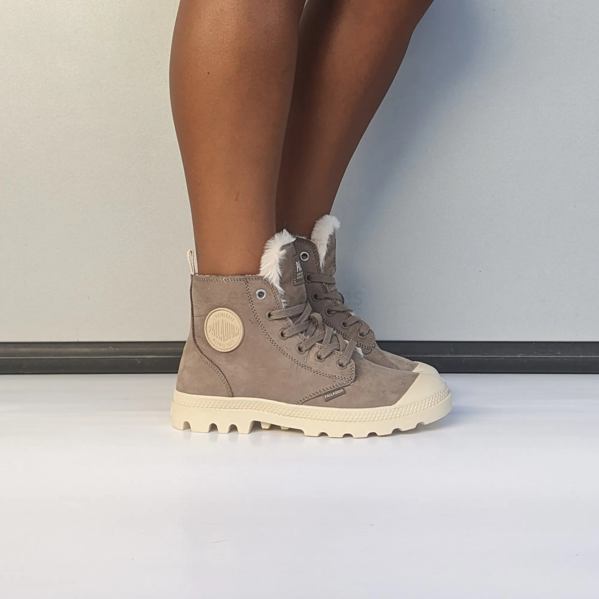 BOTAS PALLADIUM PAMPA HI ZIP BROWN 95982212
