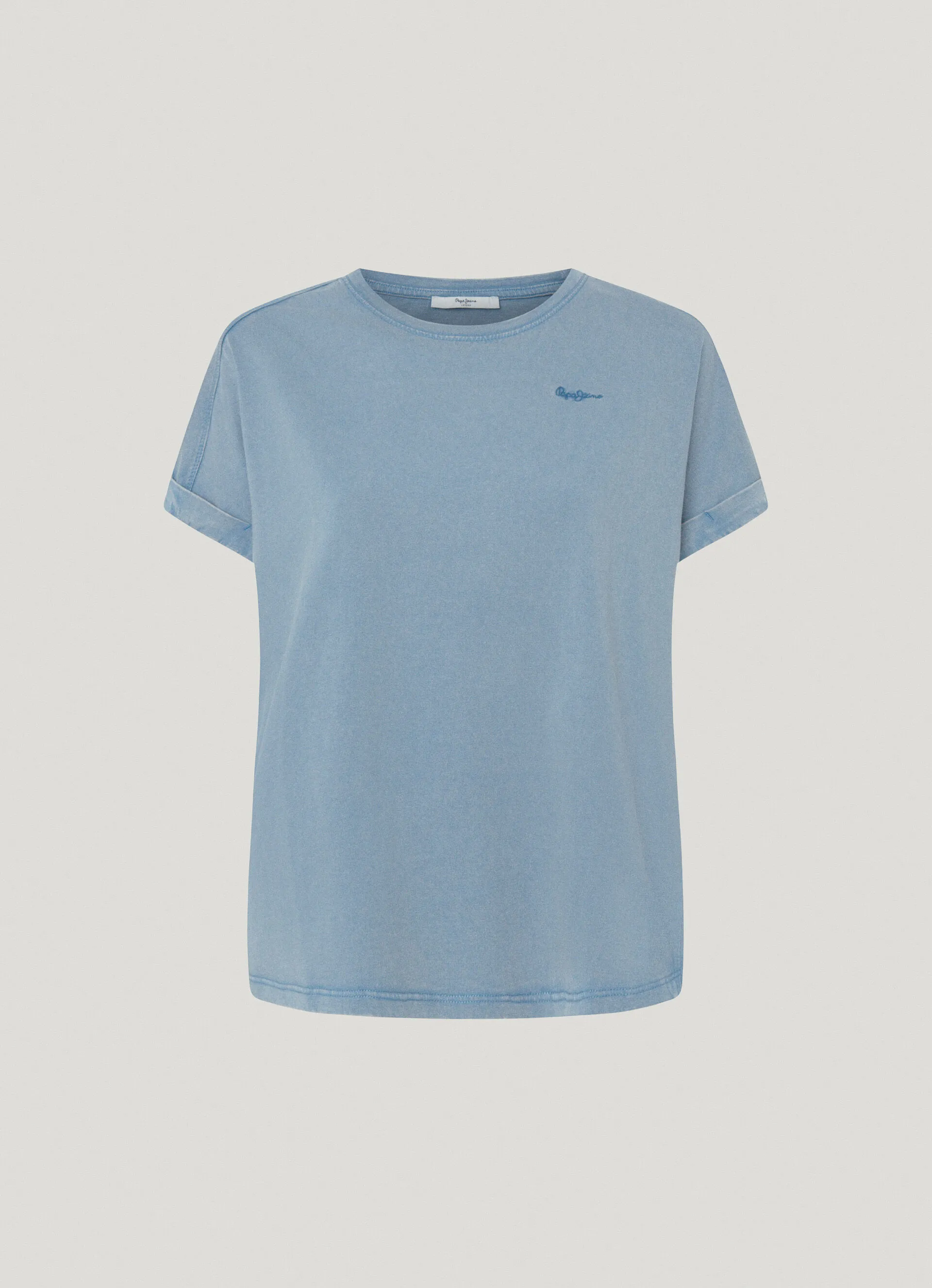 camiseta logo bordado