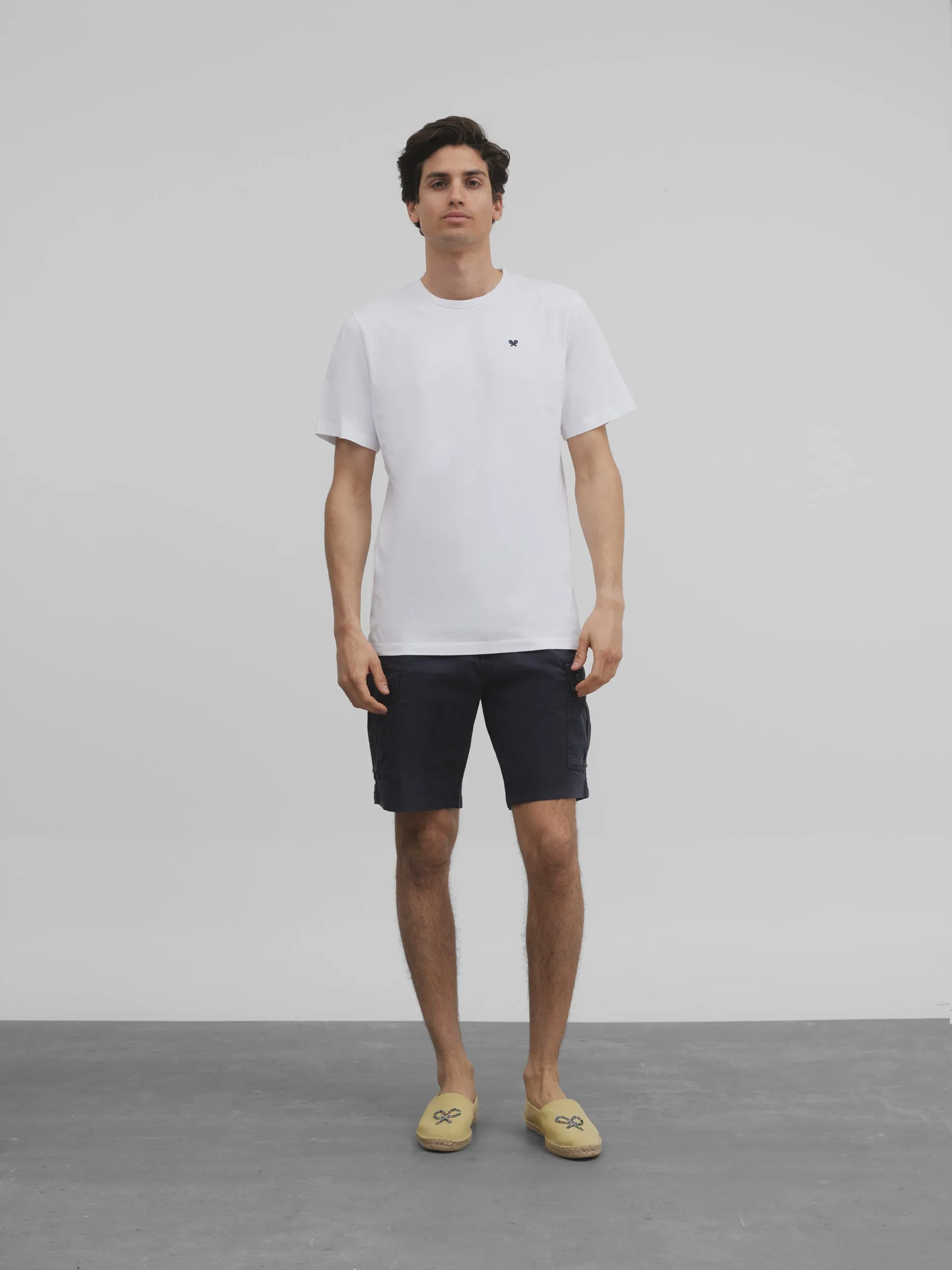 Camiseta surf and chill blanca