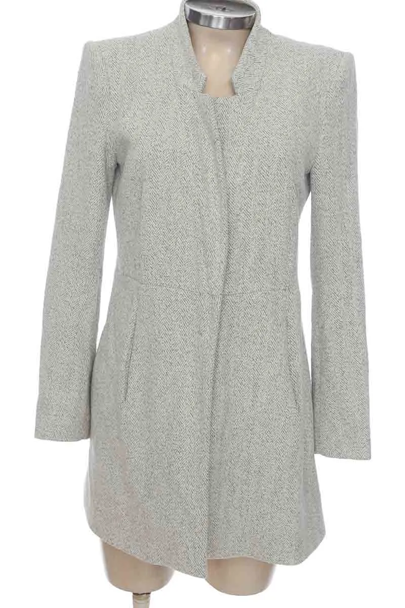 CHAQUETA / ABRIGO COLOR GRIS  ZARA