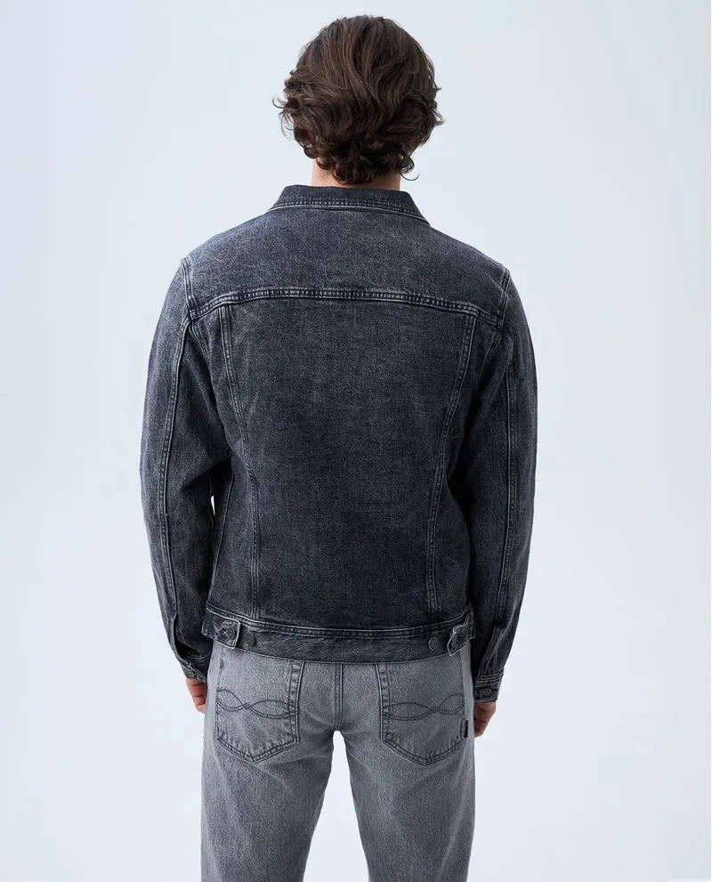 Chaqueta tipo Trucker para hombre