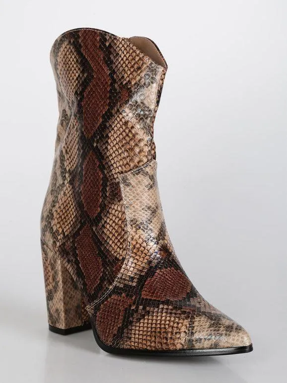 Ideal Shoes Botines texanos con estampado de pitón
