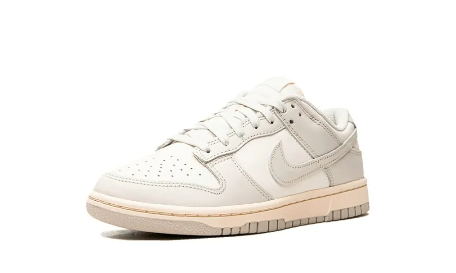 Nike Dunk Low Sail Light Bone (W)