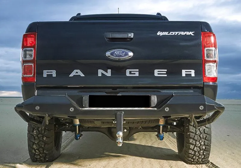 PARACHOQUES TRASERO CON PELDAñO PARA FORD RANGER 2022