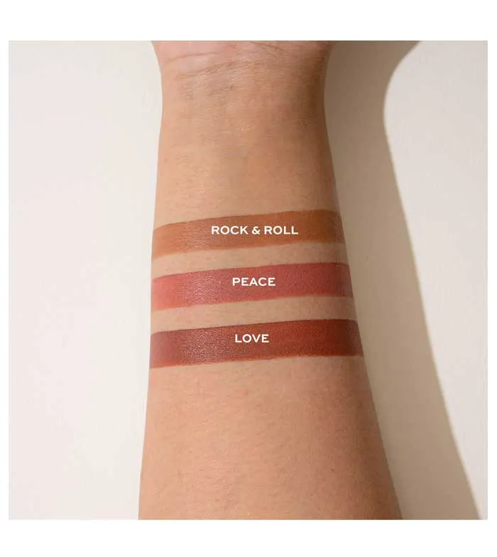 REVOLUTION PRO  PERFILADOR DE LABIOS X NATH  ROCK & ROLL